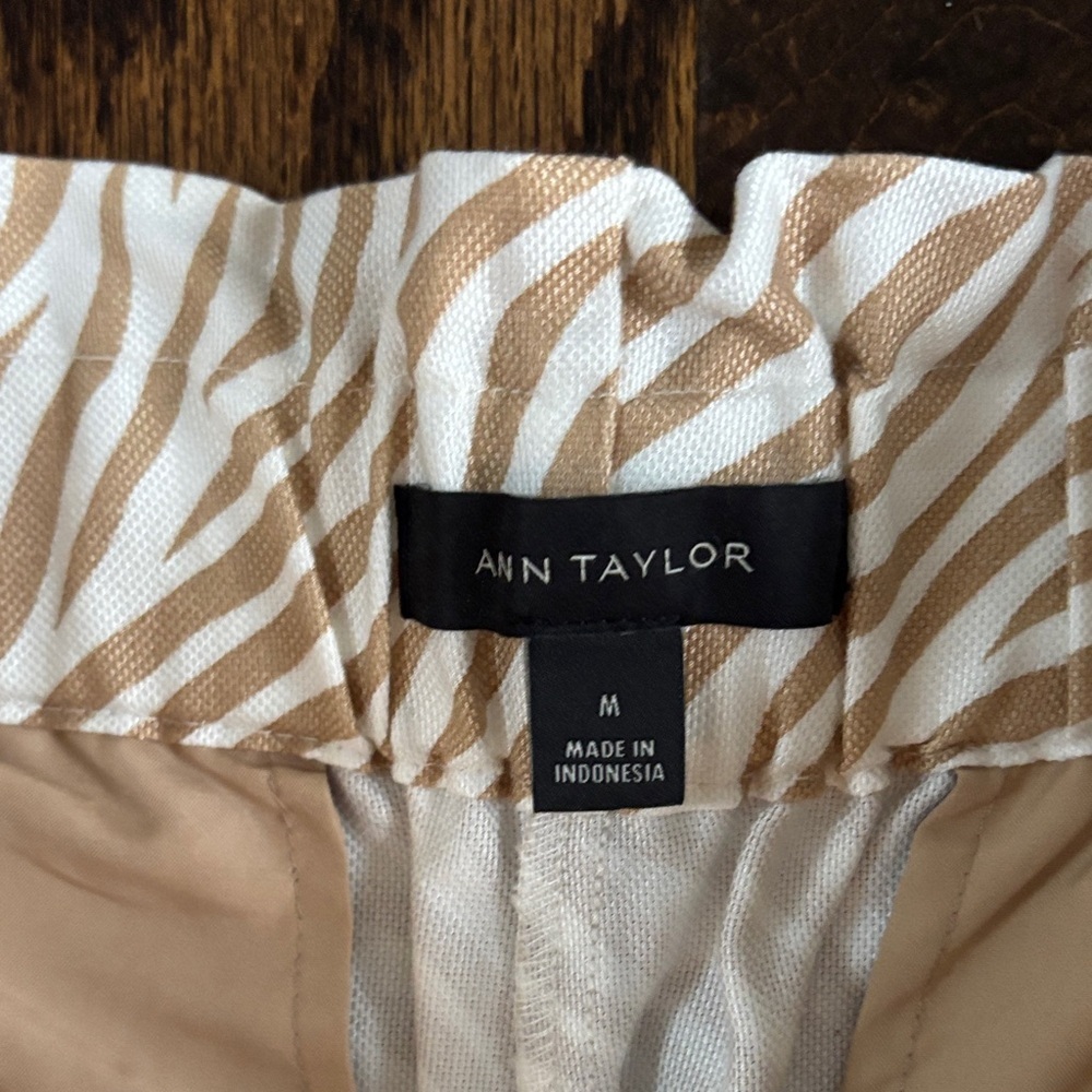 Ann Taylor Tan Zebra Print Men's Chinos - Picture 2 of 7